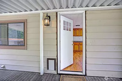 1506 Shuksan Dr, Camano Island, WA 98282 - Photo 4