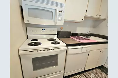 7924 212th Street SW #104, Edmonds, WA 98026 - Photo 6