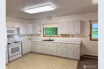 216 NW Cole Avenue, Wilbur, WA 99185 - Photo 6