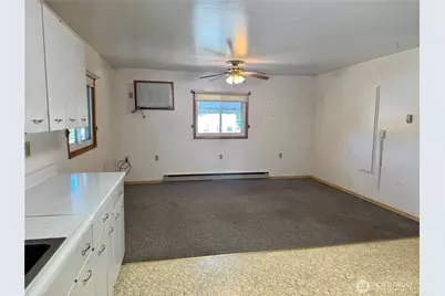 216 NW Cole Avenue, Wilbur, WA 99185 - Photo 12