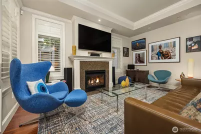 725 Harvard Avenue E, Seattle, WA 98102 - Photo 10