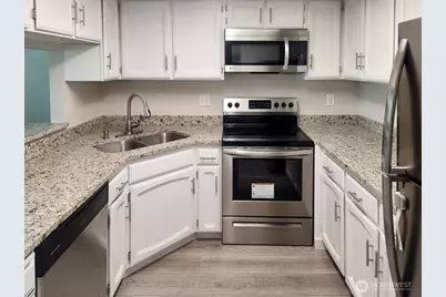 2611 NE 4th Street #234, Renton, WA 98056 - Photo 2