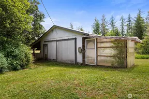 12833 Squaw Wood Ln SE, Rainier, WA 98576 - Photo 20