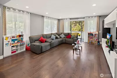 16422 76th Avenue NE, Kenmore, WA 98028 - Photo 10