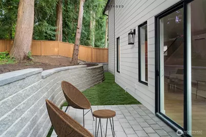 10602 NE 137th Place, Kirkland, WA 98034 - Photo 12