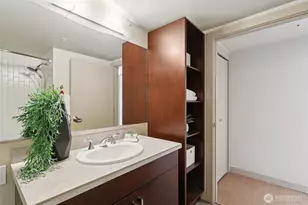 900 Lenora St, Seattle, WA 98121 - Photo 14