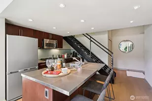 900 Lenora St, Seattle, WA 98121 - Photo 4