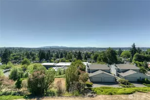 813 McCormick St SE, Olympia, WA 98501 - Photo 2