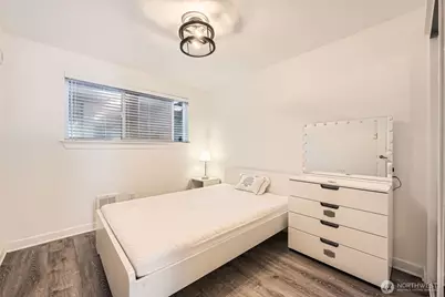 701 122nd Avenue NE #102, Bellevue, WA 98005 - Photo 12