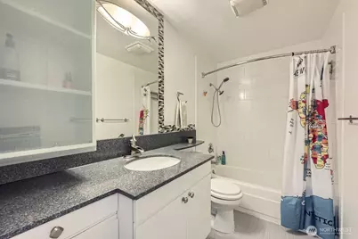 701 122nd Avenue NE #102, Bellevue, WA 98005 - Photo 10