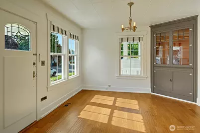 5403 Maynard Avenue S, Seattle, WA 98108 - Photo 6