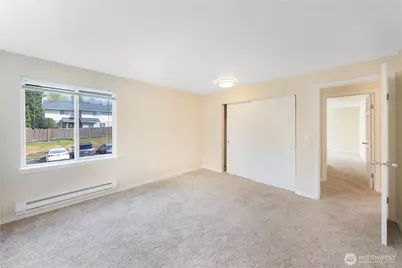 20320 Bothell-Everett Highway #D204, Bothell, WA 98012 - Photo 10