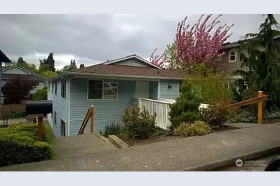 5215 38th Avenue SW #2, Seattle, WA 98126 - Photo 1