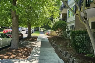 4051 Gilman Ave W, Seattle, WA 98199 - Photo 10