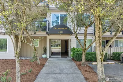 4051 Gilman Avenue W, Seattle, WA 98199 - Photo 2