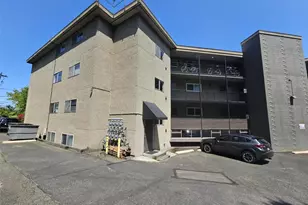 4051 Gilman Ave W, Seattle, WA 98199 - Photo 12