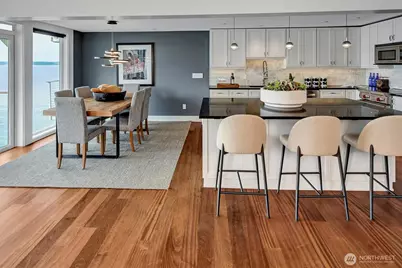 3717 Beach Drive SW #207, Seattle, WA 98116 - Photo 8