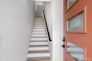 1300 E Remington Ct, Seattle, WA 98122 - Photo 4