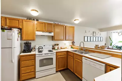 9695 Spinnaker Boulevard NW, Silverdale, WA 98383 - Photo 14