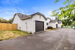 9695 Spinnaker Blvd NW, Silverdale, WA 98383 - Photo 26