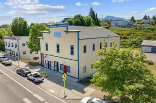 314 W 1st St, Port Angeles, WA 98362 - Photo 2