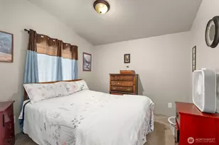 101 Shenandoah Dr, Silverlake, WA 98645 - Photo 18