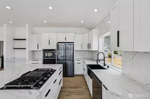 2805 Chambers Bay Dr, Steilacoom, WA 98388 - Photo 10