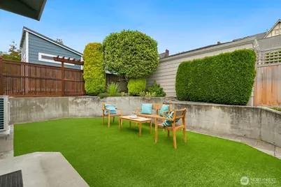 2802 29th Avenue W, Seattle, WA 98199 - Photo 34