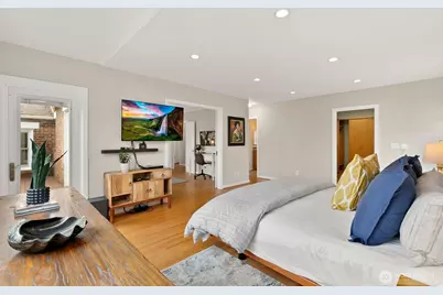 2802 29th Avenue W, Seattle, WA 98199 - Photo 18