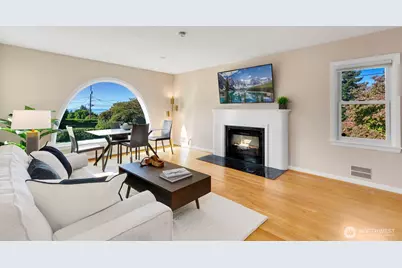 2802 29th Avenue W, Seattle, WA 98199 - Photo 4