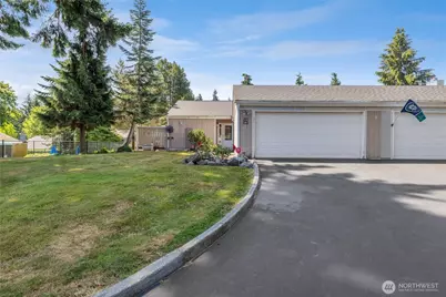 3207 SW 319th Street #48, Federal Way, WA 98023 - Photo 2