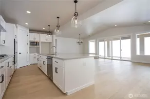 11413 Interlaaken Dr SW, Lakewood, WA 98498 - Photo 4