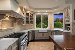 16 Enatai Dr, Bellevue, WA 98004 - Photo 18