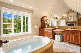 20424 NE 64th Pl, Redmond, WA 98053 - Photo 22