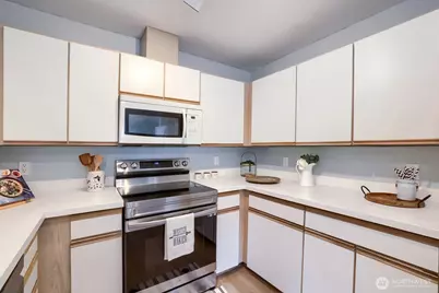 9210 Market Place #F202, Lake Stevens, WA 98258 - Photo 2