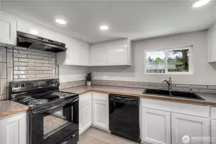 32407 72nd Ave S, Roy, WA 98580 - Photo 4