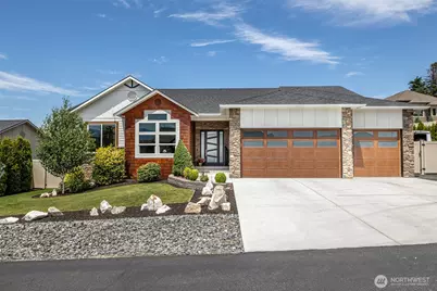 453 Spruce Court NW, East Wenatchee, WA 98802 - Photo 1