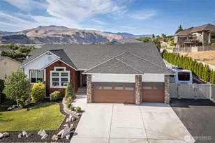 453 Spruce Ct NW, East Wenatchee, WA 98802 - Photo 2