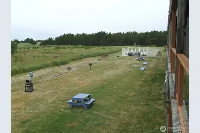 304 NW 14th Street NW #207, Long Beach, WA 98631 - Photo 2