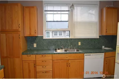 306 2nd St NE, Auburn, WA 98002 - Photo 6