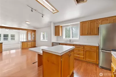 8502 208th Avenue Ct E, Bonney Lake, WA 98391 - Photo 8