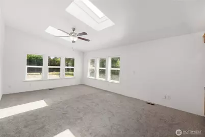 8502 208th Avenue Ct E, Bonney Lake, WA 98391 - Photo 12