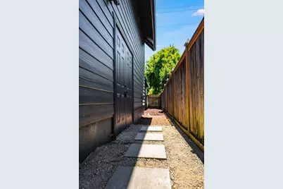 1012 9th Street, Bremerton, WA 98337 - Photo 4