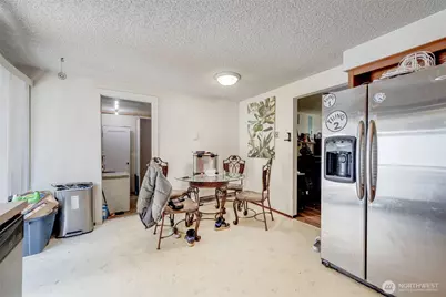 11104 Ainsworth Avenue S, Tacoma, WA 98444 - Photo 4