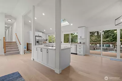 1044 145th Place NE, Bellevue, WA 98007 - Photo 10