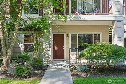 2147 Hammond Avenue #B10, DuPont, WA 98327 - Photo 2