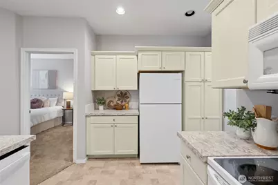 2147 Hammond Avenue #B10, DuPont, WA 98327 - Photo 14