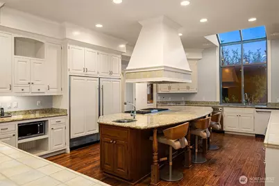 21028 Snag Island Drive E, Lake Tapps, WA 98391 - Photo 14