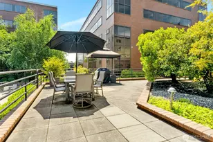 275 W Roy St, Seattle, WA 98119 - Photo 28