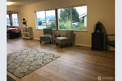 3105 K Avenue, Anacortes, WA 98221 - Photo 6